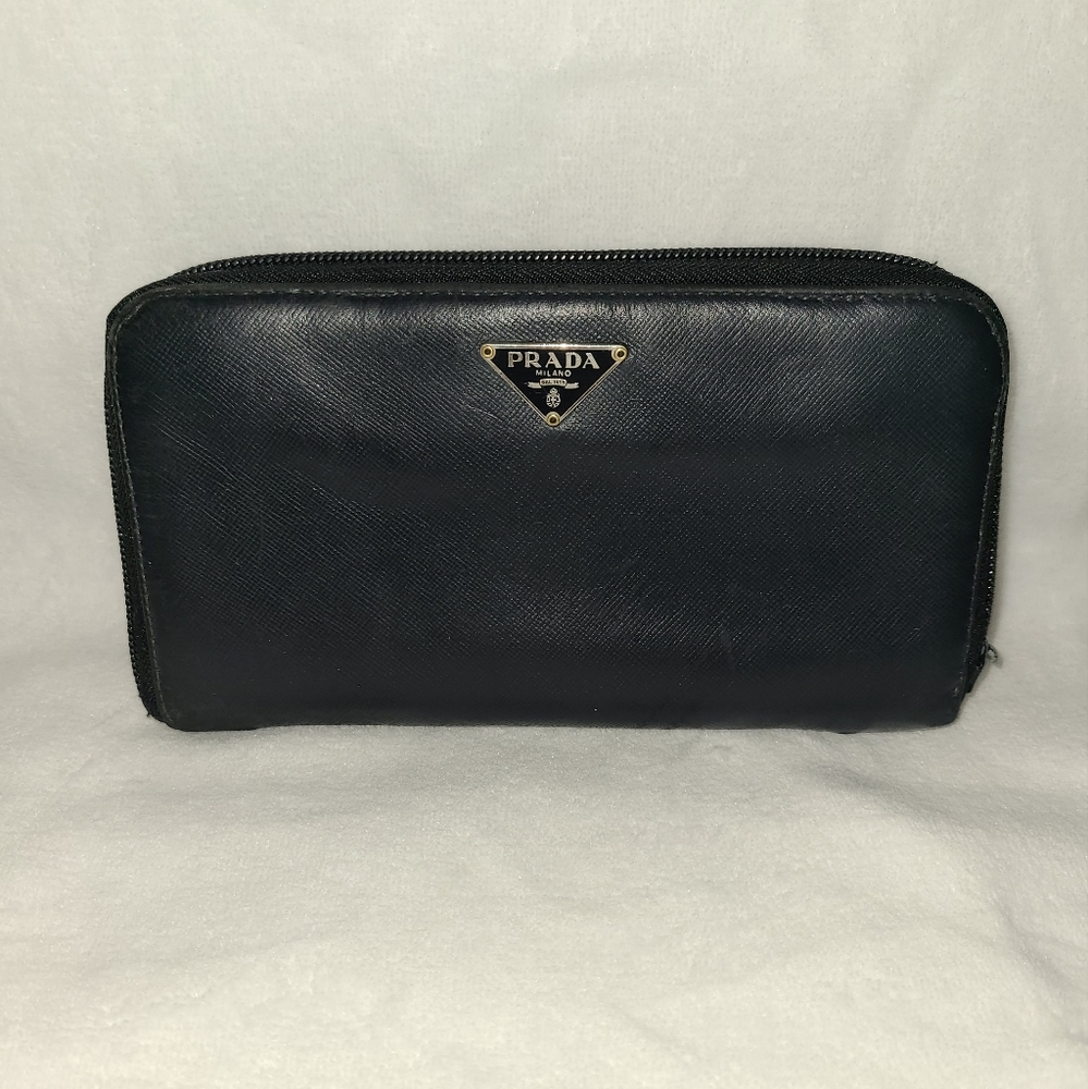 🖤 PRADA Continental Wallet